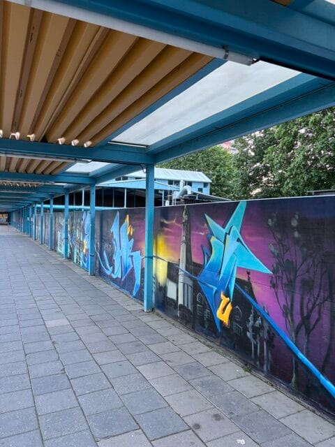 Graffiti målning BlueHill Hagalund