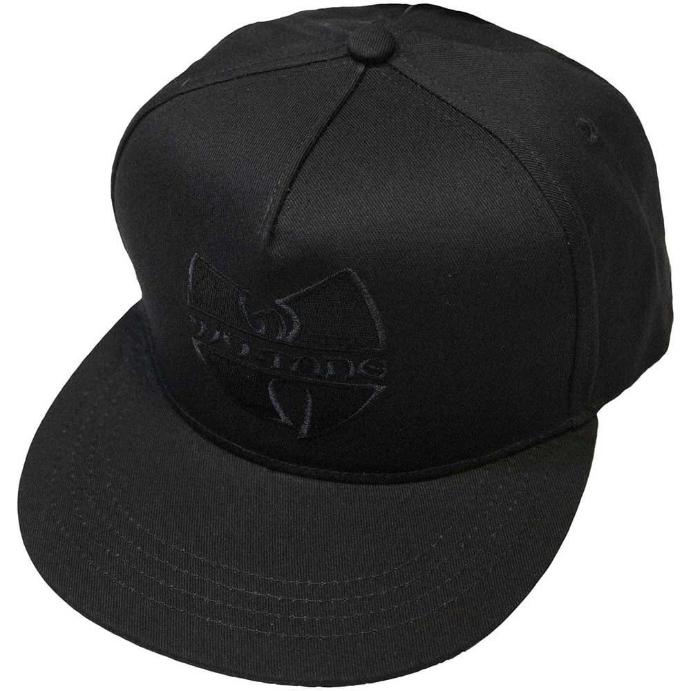 Helsvart Wu-Tang keps i snapback-modell med logotypen broderad i svart tråd på fronten.