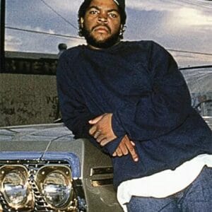 Ice Cube Impala poster 61x91,5 cm inramad i en svart träram.