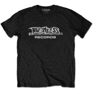 Svart Ruthless Records t-shirt med den ikoniska vita logotypen på bröstet.