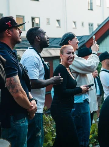 Badre, Ison, Ametist Azordegan och M.ACE i publiken under eventet.