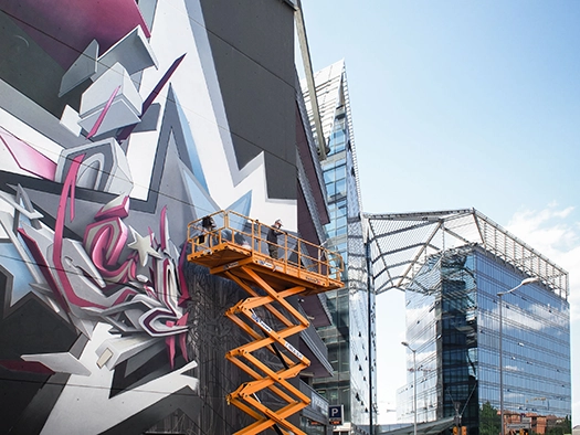 DAIM 3D graffiti mural painting på fasad med lift Mirko Reisser