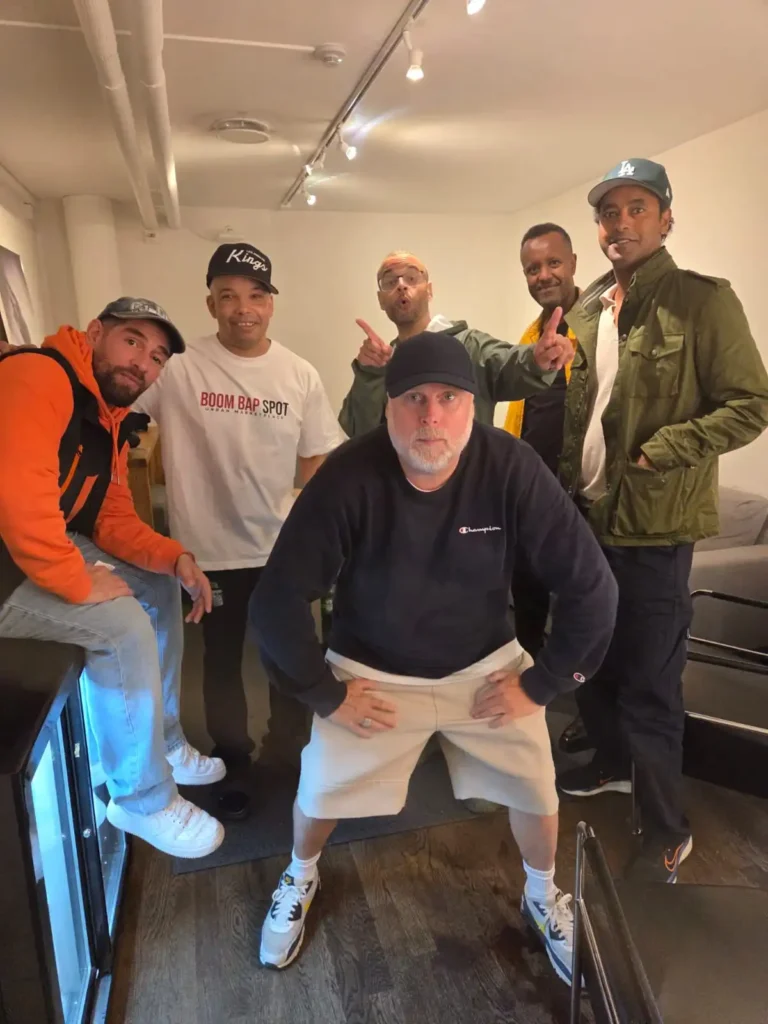 Gonza, Ramo från AFC, CG, Pee Wee, Daggi och Abel i logen på Mosebacke